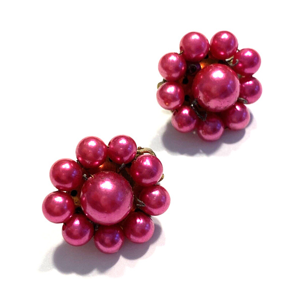 Vintage Mid Century Clip On Earrings Fuschia Pink Beaded Clusters Signed Japan - Picture 4 of 7